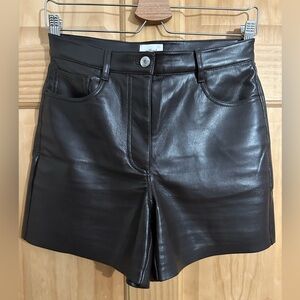 Aritzia Wilfred Melina short in dark chocolate brown